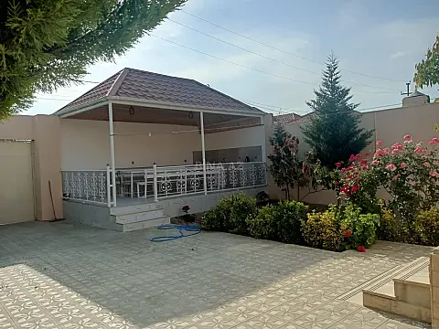 Kirayə verilir 3 otaqlı həyət evi 100 m² — Bakı 3 otaq 100.00 m²