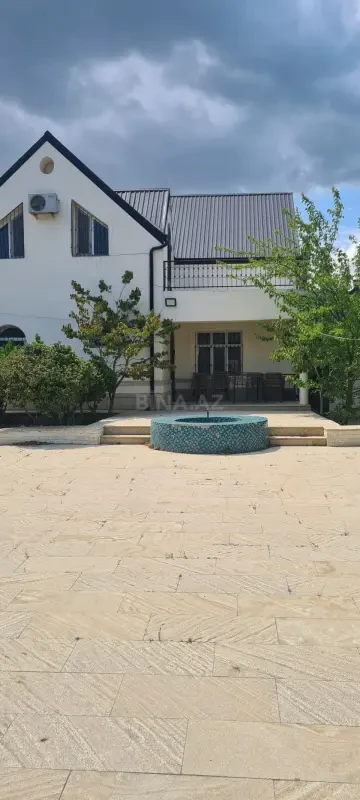 Kirayə verilir 4 otaqlı həyət evi 200 m²