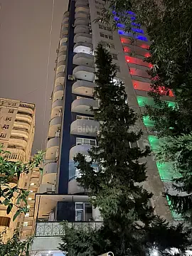 Satılır 3 otaqlı mənzil 150 m² — Bakı, Nizami 3 otaq 150.00 m²