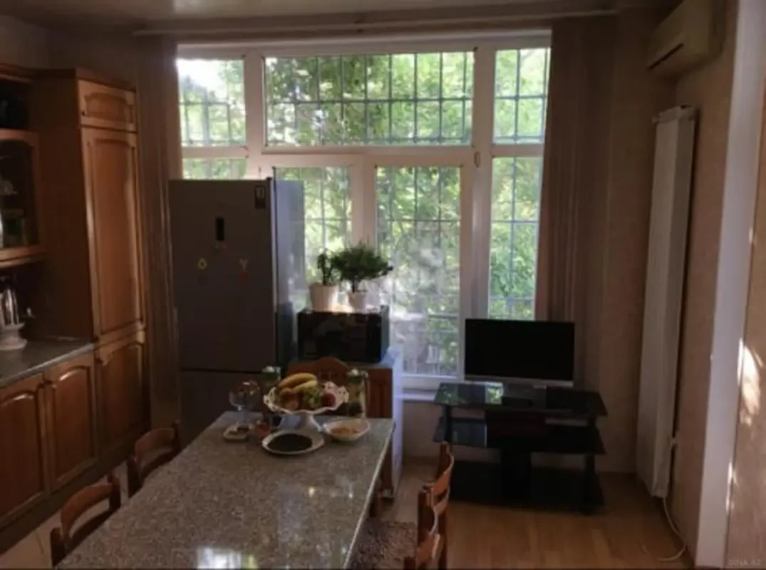 Satılır 3 otaqlı mənzil 120 m²