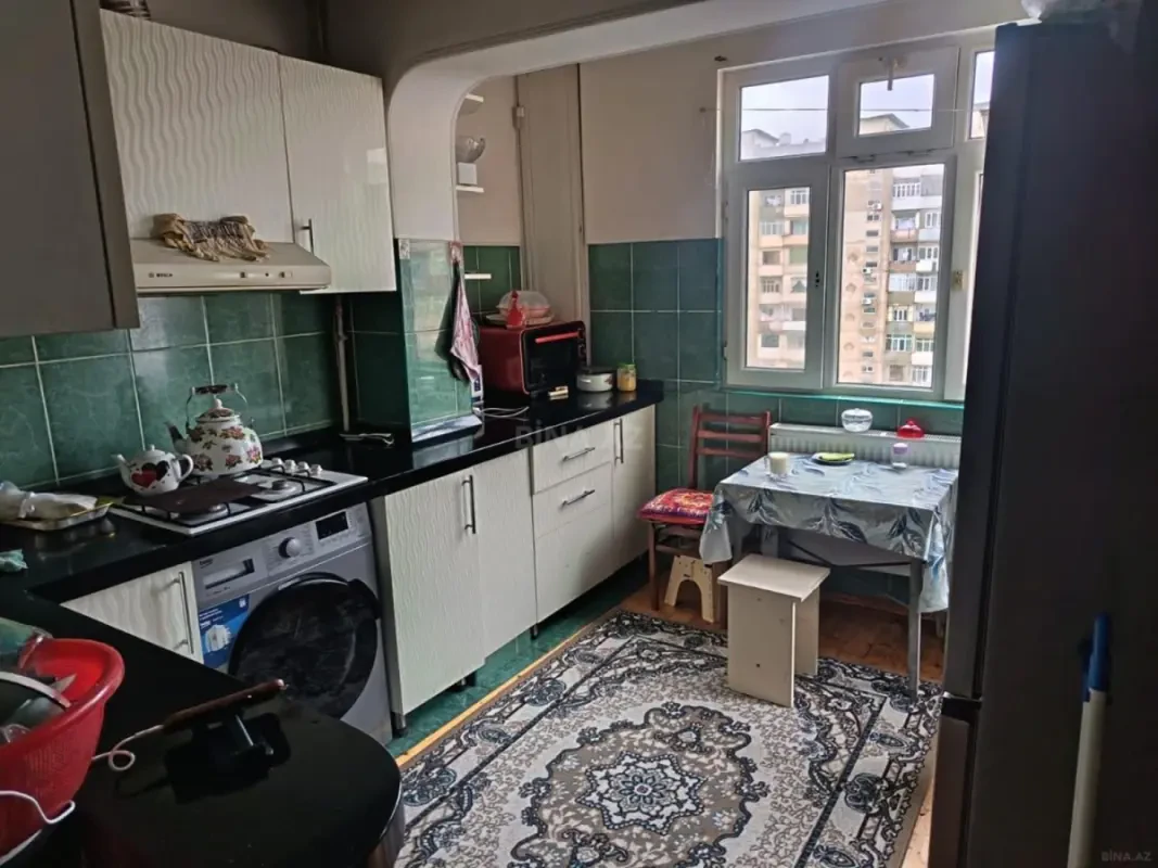 Satılır 4 otaqlı mənzil 78.3 m²