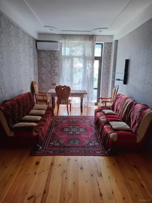 Kirayə verilir 2 otaqlı mənzil 63 m²