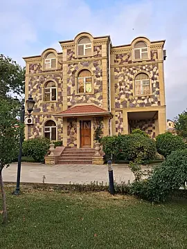 Satılır 8 otaqlı həyət evi 216 m² — Bakı, Novxanı 8 otaq 216.00 m²
