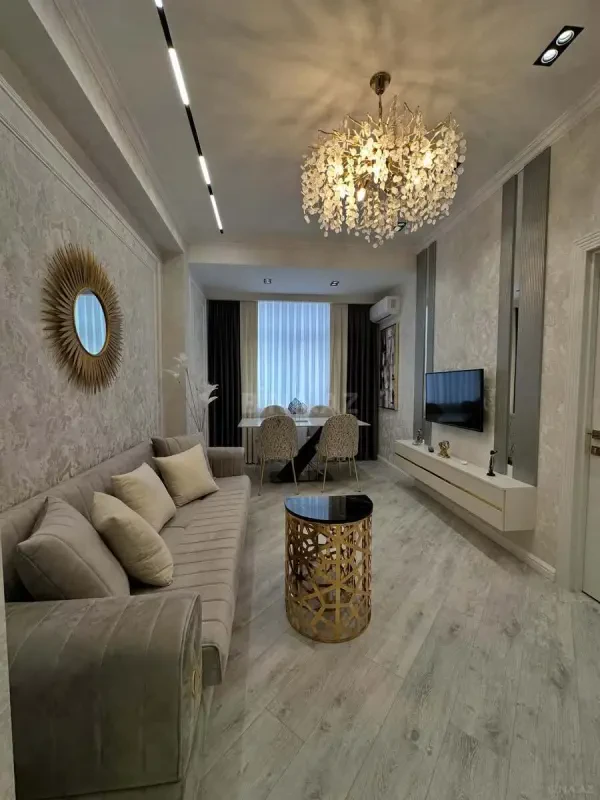 Kirayə verilir 2 otaqlı mənzil 60 m²