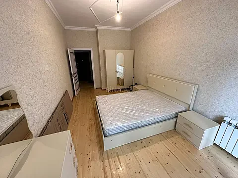 Kirayə verilir 2 otaqlı mənzil 70 m² — Bakı, Nərimanov 2 otaq 70.00 m²