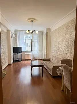 Kirayə verilir 3 otaqlı mənzil 90 m² — Bakı, Nərimanov 3 otaq 90.00 m²