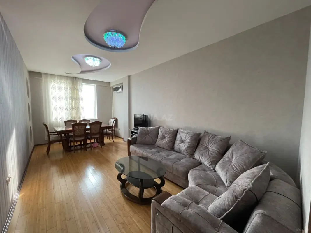 Kirayə verilir 2 otaqlı mənzil 85 m²