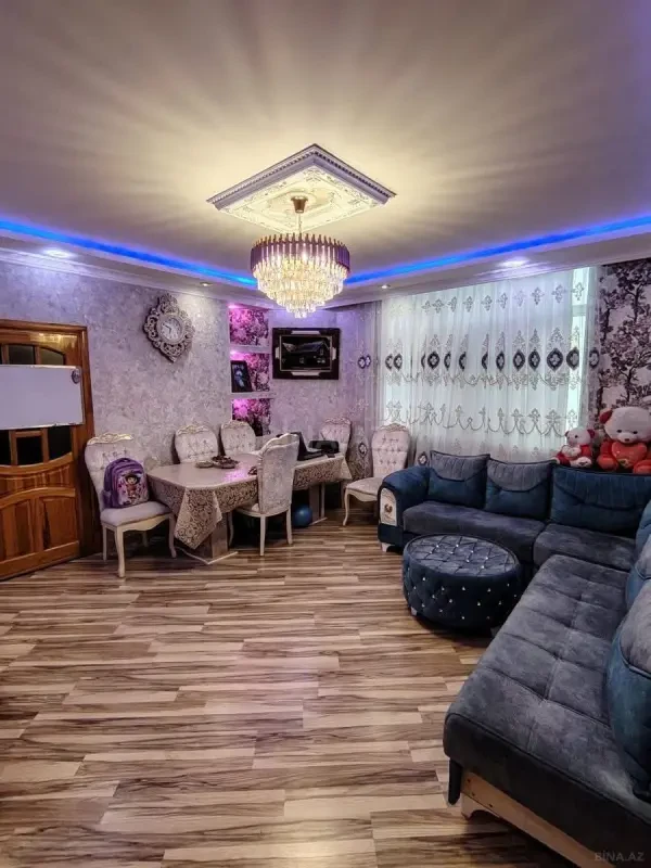 Satılır 4 otaqlı mənzil 88 m²