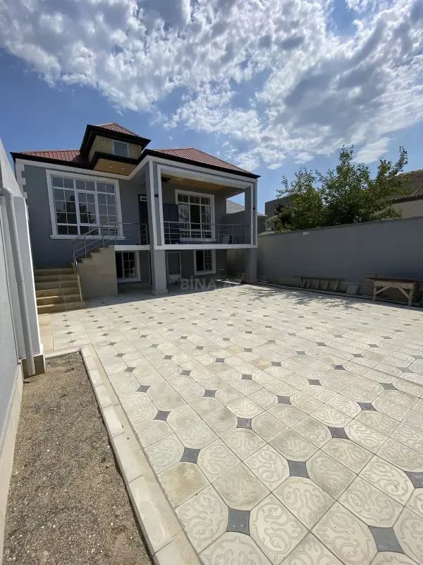 Satılır 4 otaqlı həyət evi 100 m²