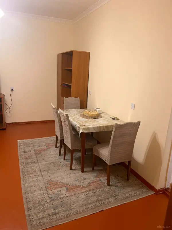 Kirayə verilir 2 otaqlı mənzil 50 m²