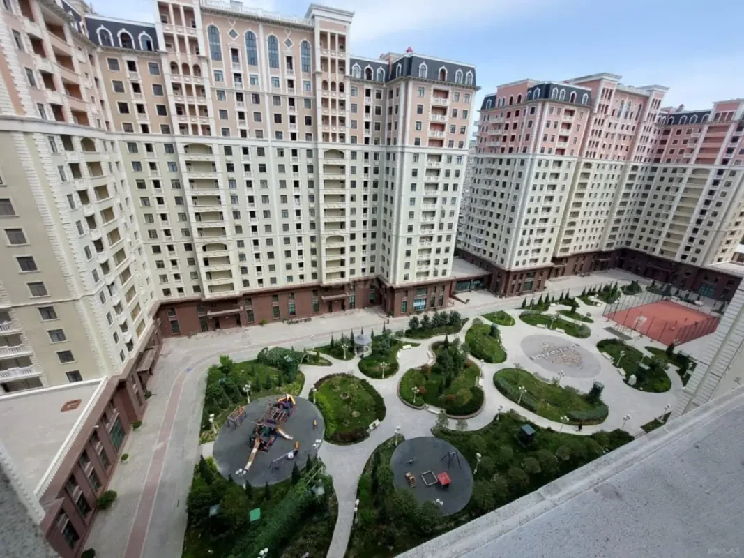 Satılır 2 otaqlı mənzil 68 m²