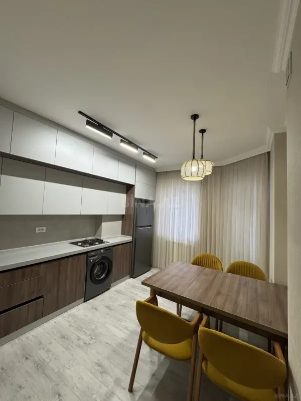 Satılır 3 otaqlı mənzil 90 m²