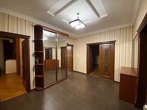 Kirayə verilir 2 otaqlı mənzil 100 m² — Bakı, Memar Əcəmi yanı 2 otaq 100.00 m²