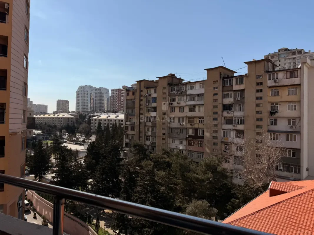Satılır 2 otaqlı mənzil 85 m²
