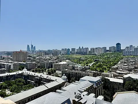 Satılır 3 otaqlı mənzil 170 m² — Bakı, Sahil qəs. 3 otaq 170.00 m²