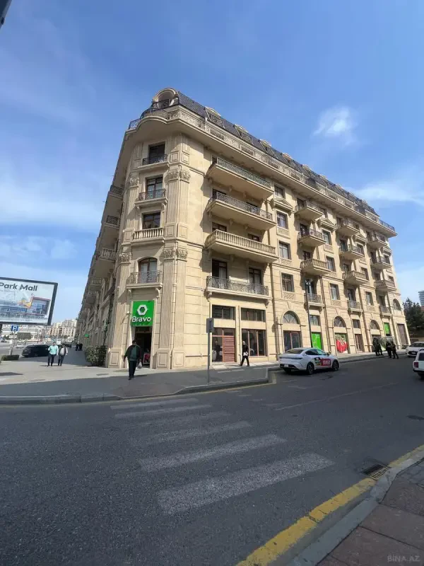 Kirayə verilir 3 otaqlı mənzil 120 m²