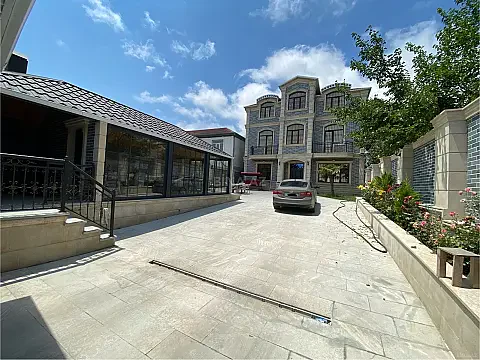 Satılır 6 otaqlı həyət evi 300 m² — Bakı 6 otaq 300.00 m²