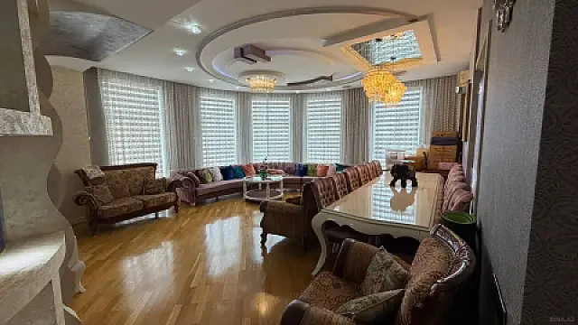 Satılır 4 otaqlı mənzil 185 m² — Bakı, Binəqədi 4 otaq 185.00 m²