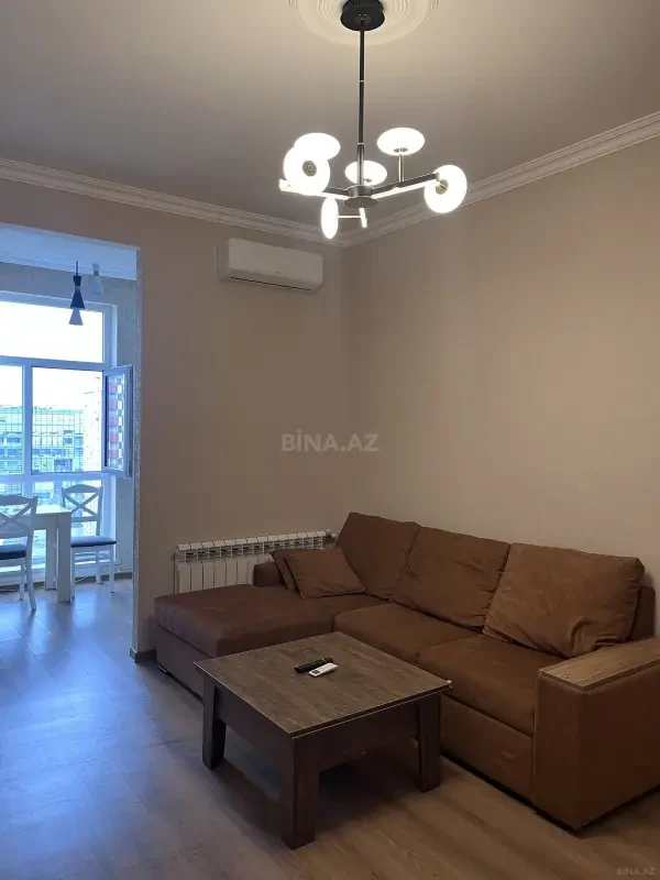 Kirayə verilir 2 otaqlı mənzil 70 m²