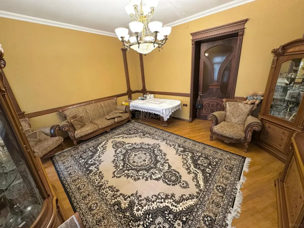 Satılır 2 otaqlı mənzil 70 m²