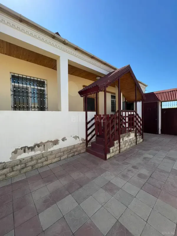 Satılır 3 otaqlı həyət evi 150 m²