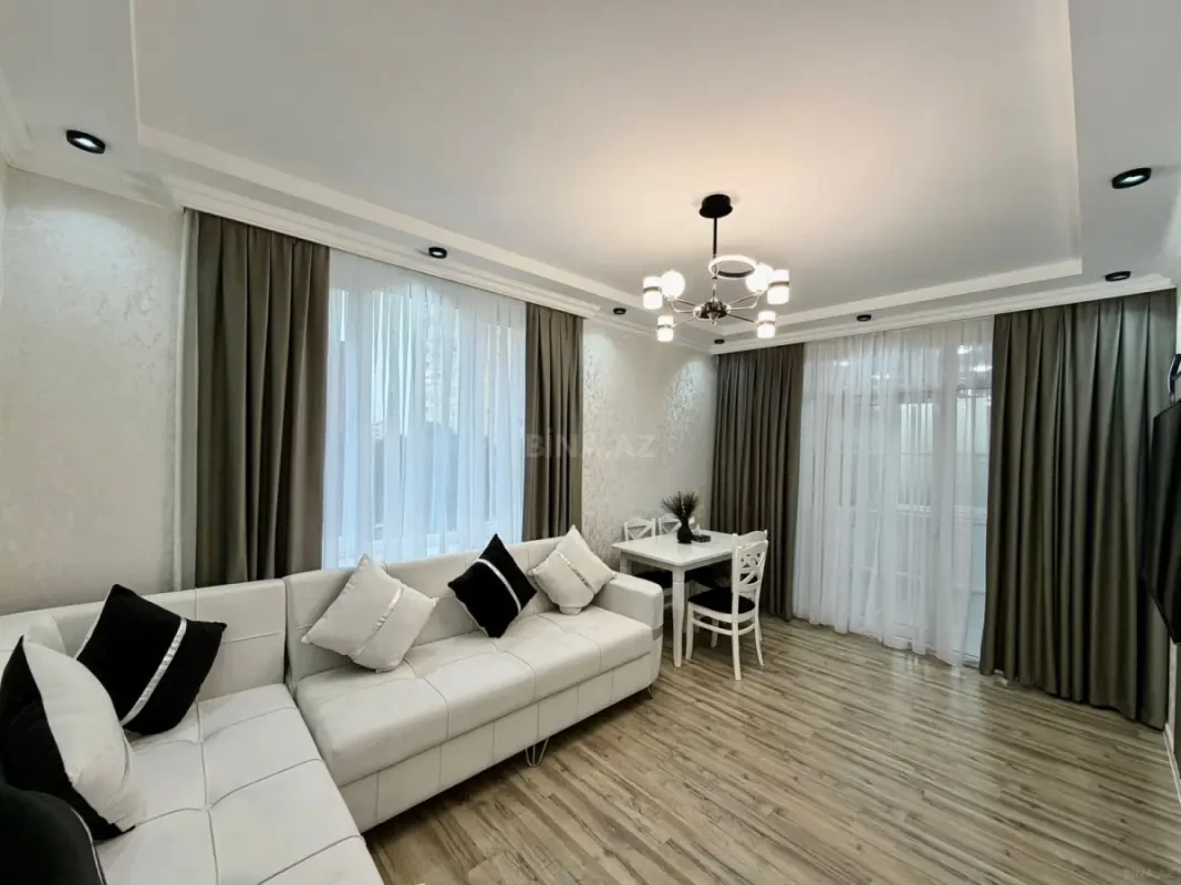 Satılır 2 otaqlı mənzil 45 m²