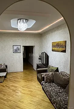 Kirayə verilir 4 otaqlı mənzil 120 m² — Bakı 4 otaq 120.00 m²