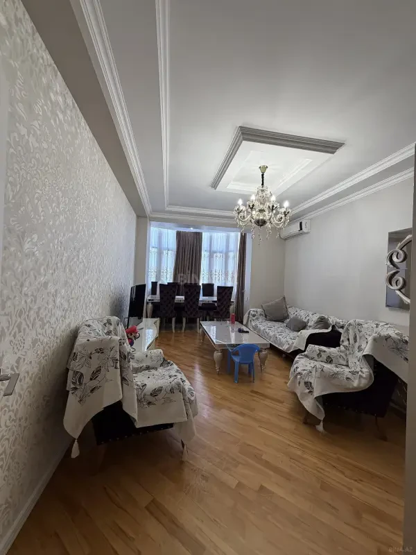 Satılır 2 otaqlı mənzil 80 m²