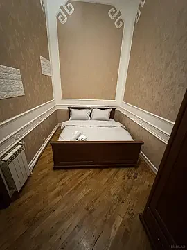 Kirayə verilir 4 otaqlı mənzil 210 m² — Bakı, Sahil qəs. 4 otaq 210.00 m²