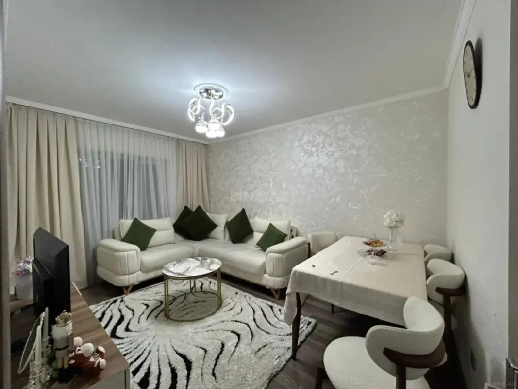 Satılır 2 otaqlı mənzil 50 m²