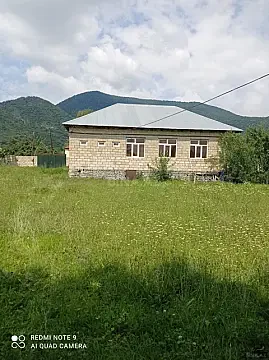 Satılır 3 otaqlı həyət evi 140 m² — Qax 3 otaq 140.00 m²