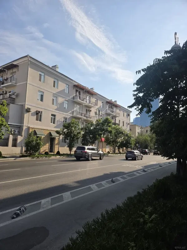 Satılır 3 otaqlı mənzil 100 m²