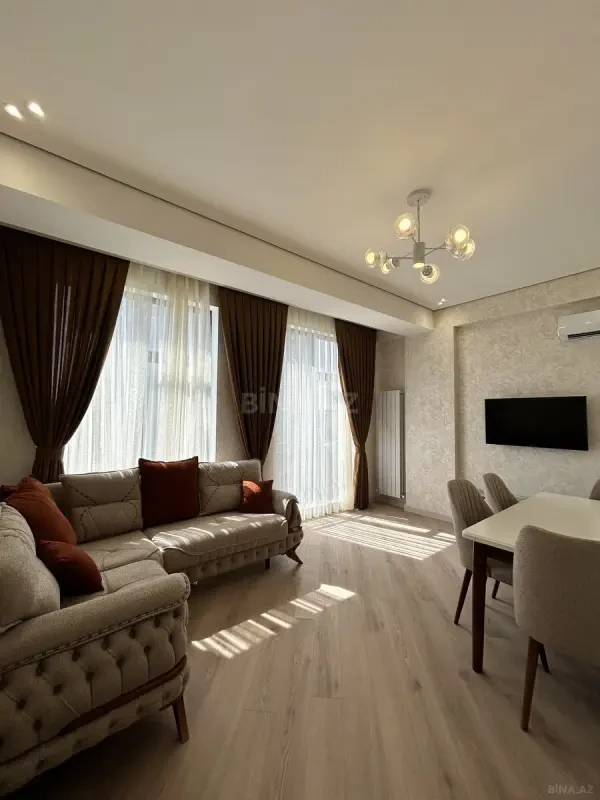Kirayə verilir 2 otaqlı mənzil 70 m²