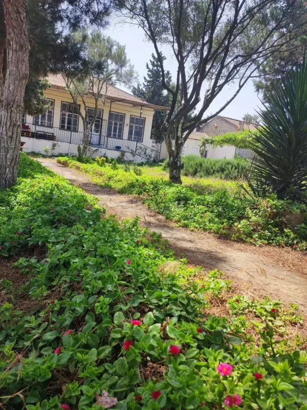 Satılır 4 otaqlı həyət evi 160 m²