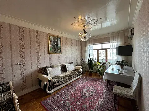 Satılır 4 otaqlı mənzil 100 m² — Bakı 4 otaq 100.00 m²