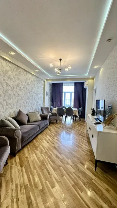 Satılır 3 otaqlı mənzil 86 m²