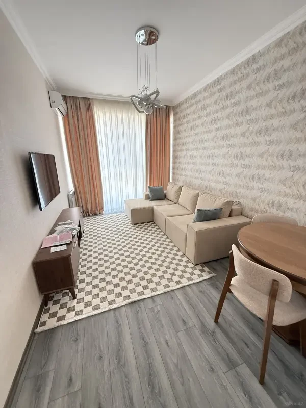 Kirayə verilir 2 otaqlı mənzil 50 m²