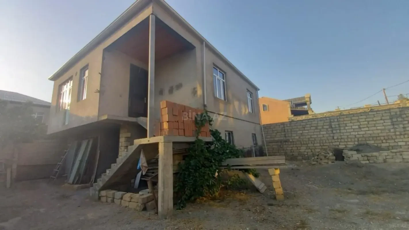 Satılır 7 otaqlı həyət evi 160 m²