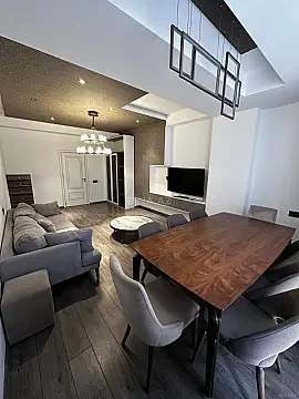 Satılır 4 otaqlı mənzil 140.6 m² — Bakı, İnşaatçılar 4 otaq 140.60 m²