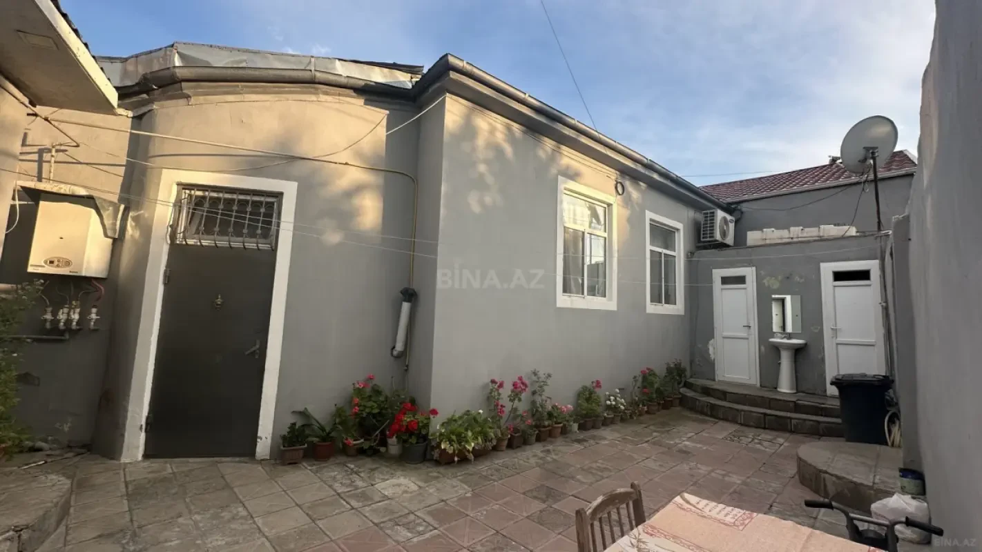 Satılır 3 otaqlı həyət evi 100 m²