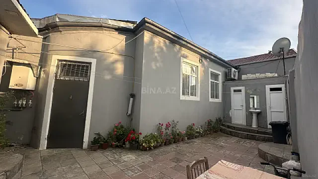 Satılır 3 otaqlı həyət evi 100 m² — Bakı, 7-ci mikrorayon 3 otaq 100.00 m²