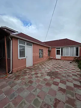 Satılır 4 otaqlı həyət evi 140 m² — Bakı 4 otaq 140.00 m²