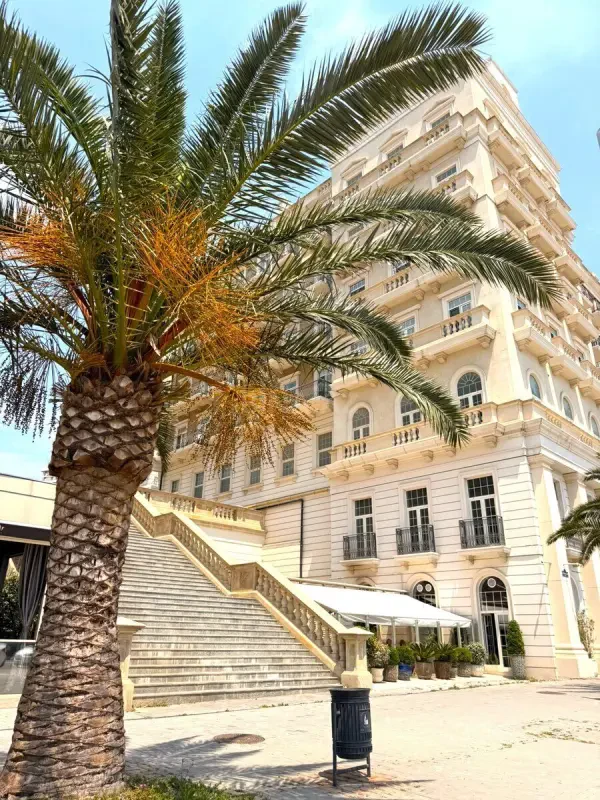 Satılır 3 otaqlı mənzil 113 m²