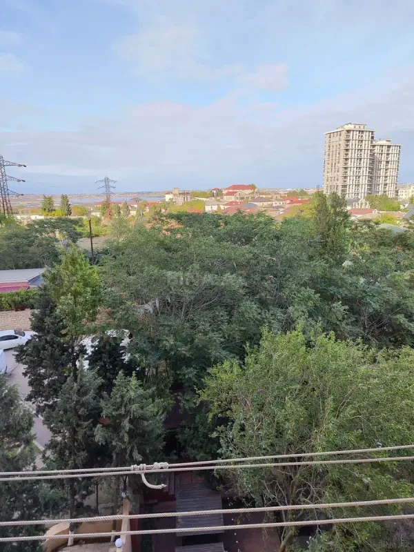 Satılır 2 otaqlı mənzil 57 m²