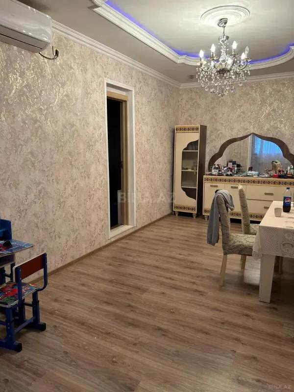 Kirayə verilir 2 otaqlı mənzil 65 m²
