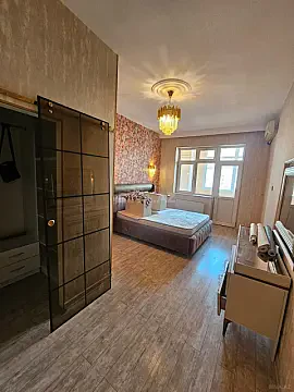 Satılır 3 otaqlı mənzil 130 m² — Bakı, Nizami 3 otaq 130.00 m²