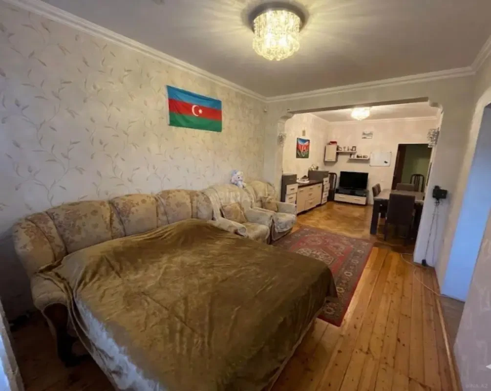 Kirayə verilir 2 otaqlı mənzil 80 m²