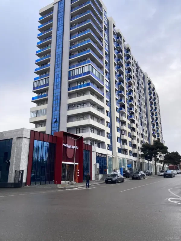 Satılır 3 otaqlı mənzil 83 m²