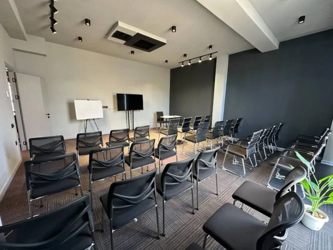 Kirayə verilir 1 otaqlı ofis 45 m²