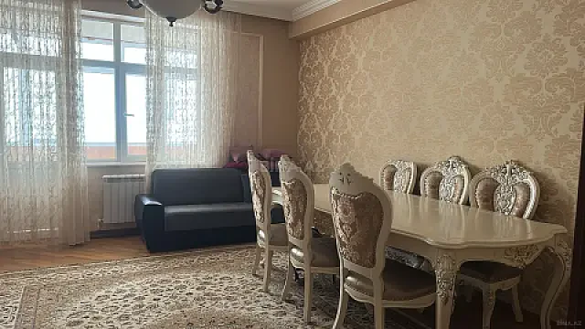 Kirayə verilir 3 otaqlı mənzil 134 m² — Bakı 3 otaq 134.00 m²